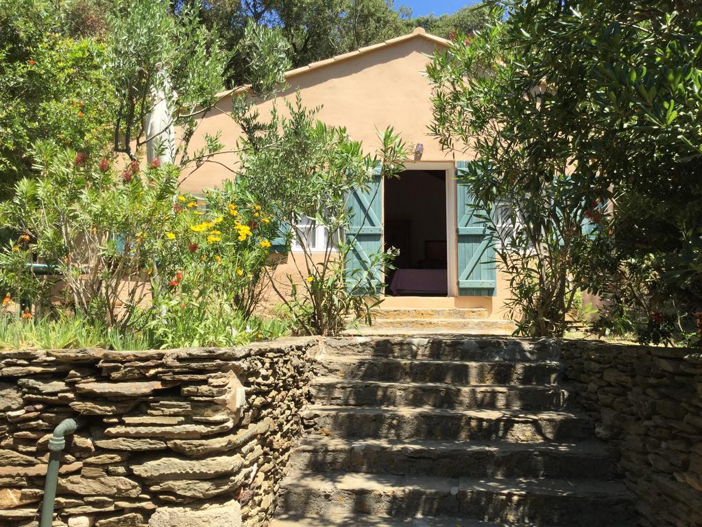 Le Manoir De Port-Cros Hotel Exterior photo