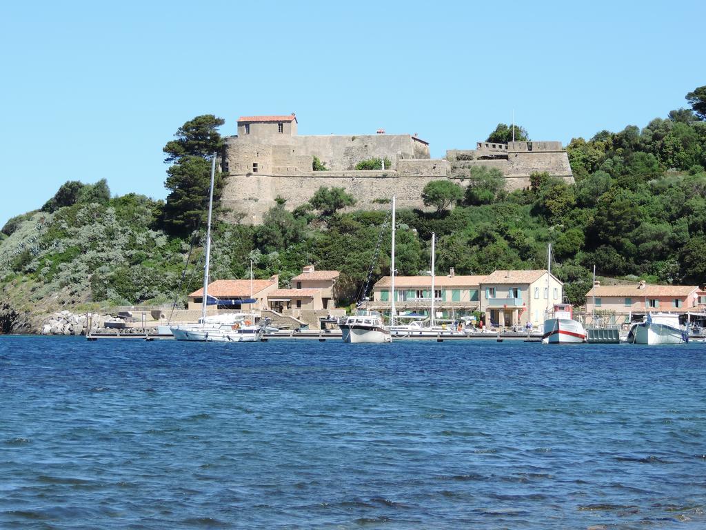 Le Manoir De Port-Cros Hotel Exterior photo